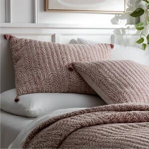 Standard Boho Reversible Matelasse
Swirl Quilt Sham Purple - Threshold